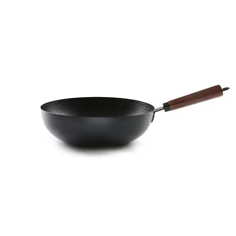 🍳 Cast Iron Woks - Your Versatile Kitchen Partner!