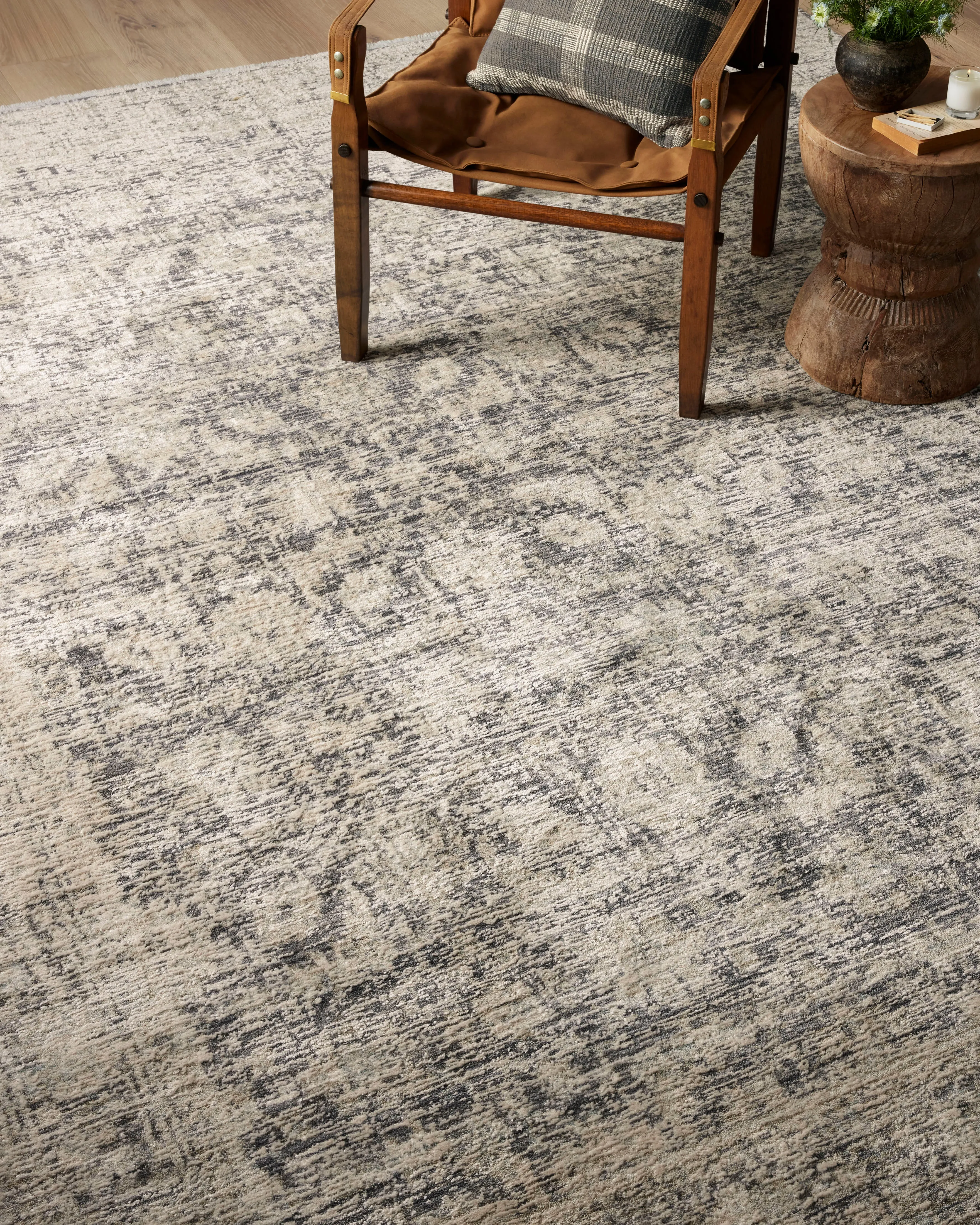 Amber Lewis Alie Rug - Charcoal / Beige