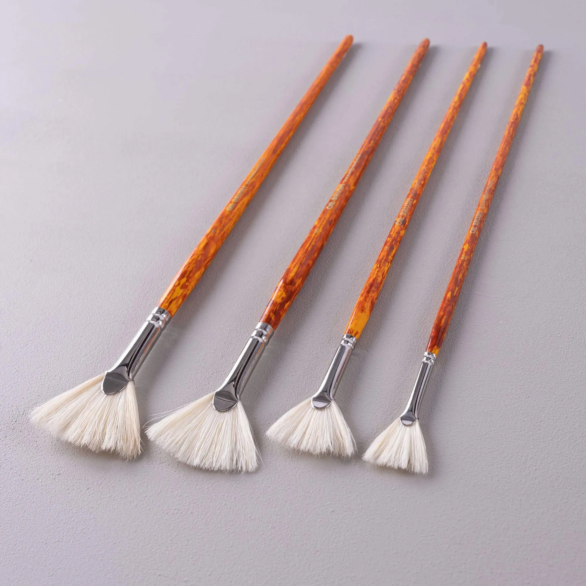 ARTdiscount Bristle Brushes - Fan