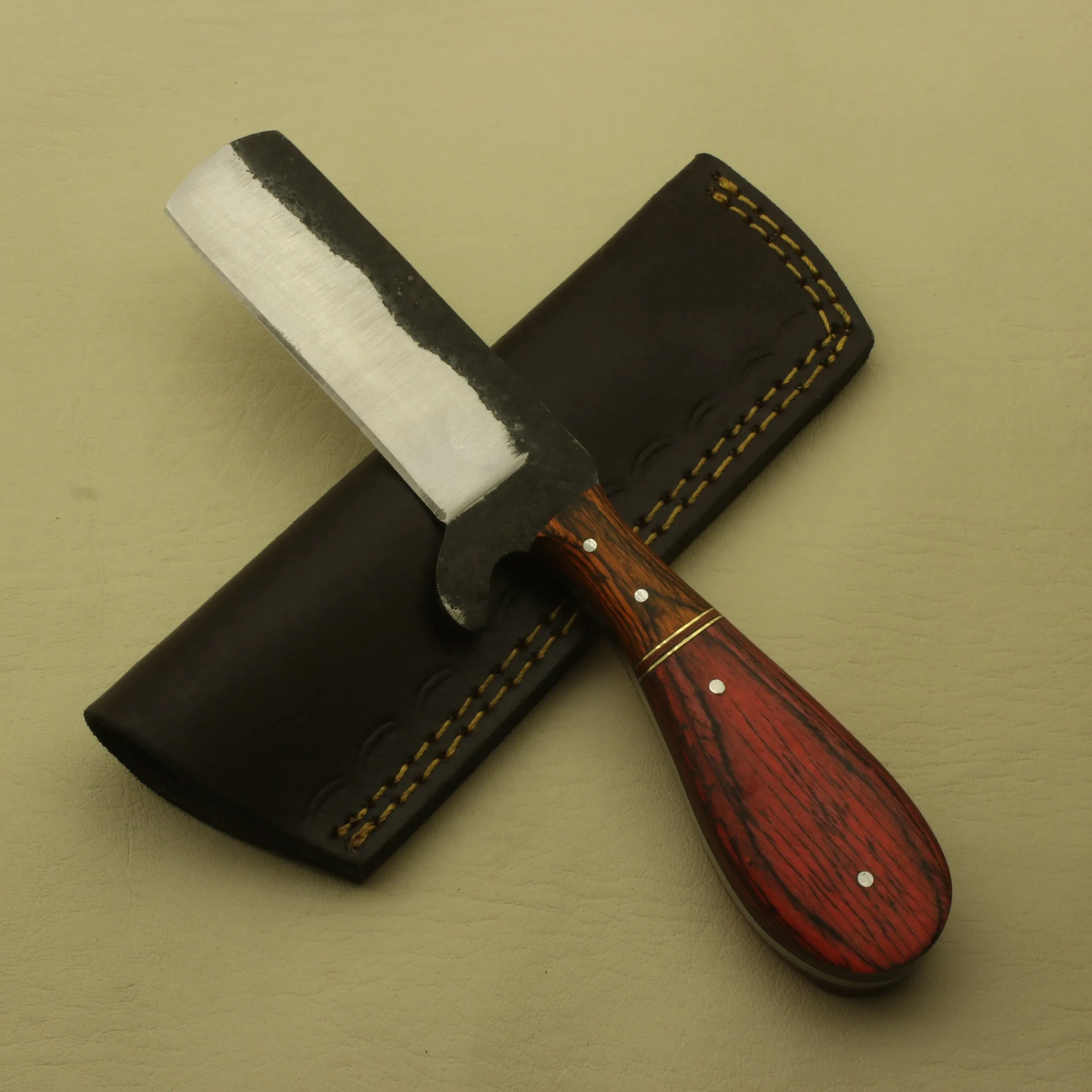 Best Custom Handmade Carbon Steel Hunting Skinning Knife With Pure Leather Sheath