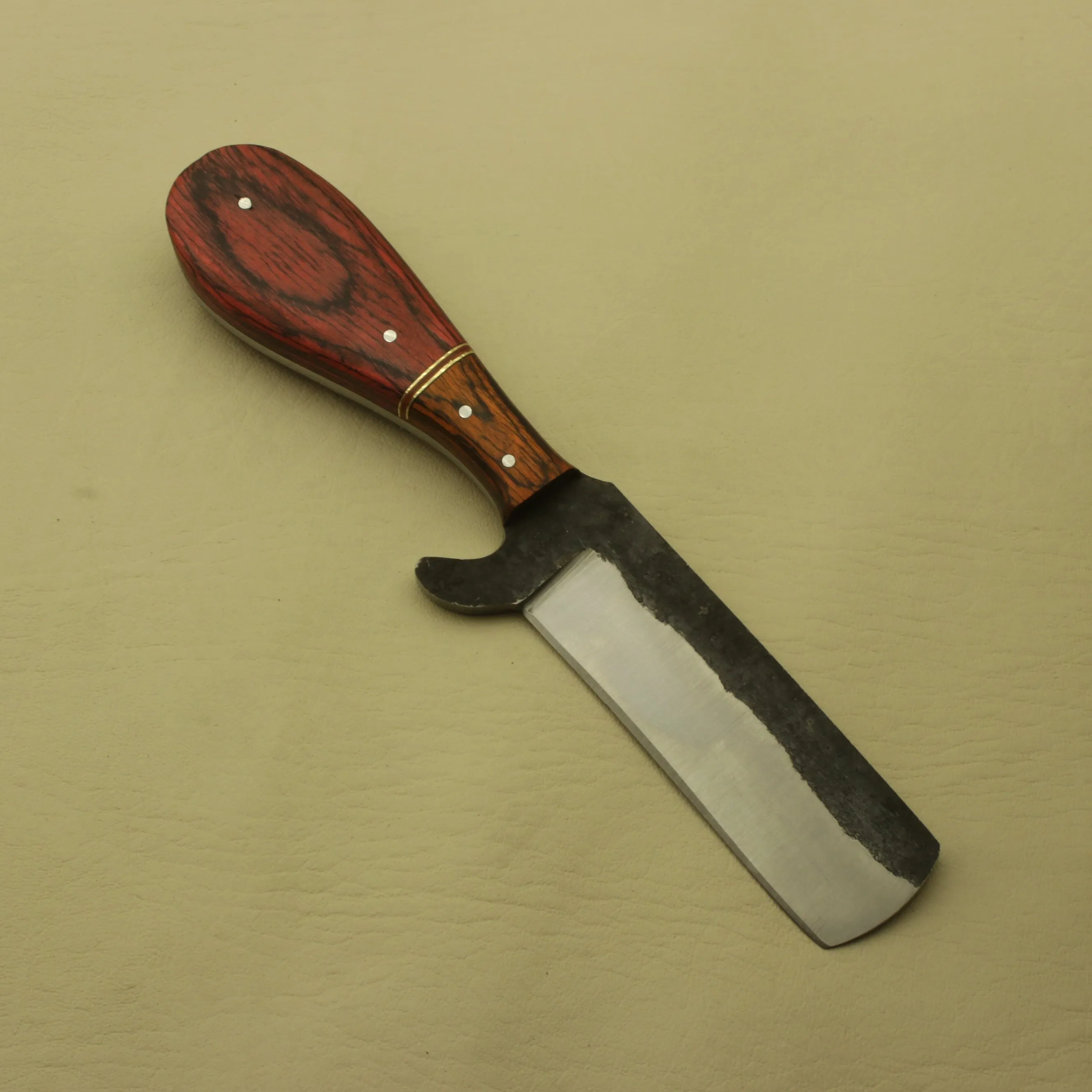 Best Custom Handmade Carbon Steel Hunting Skinning Knife With Pure Leather Sheath