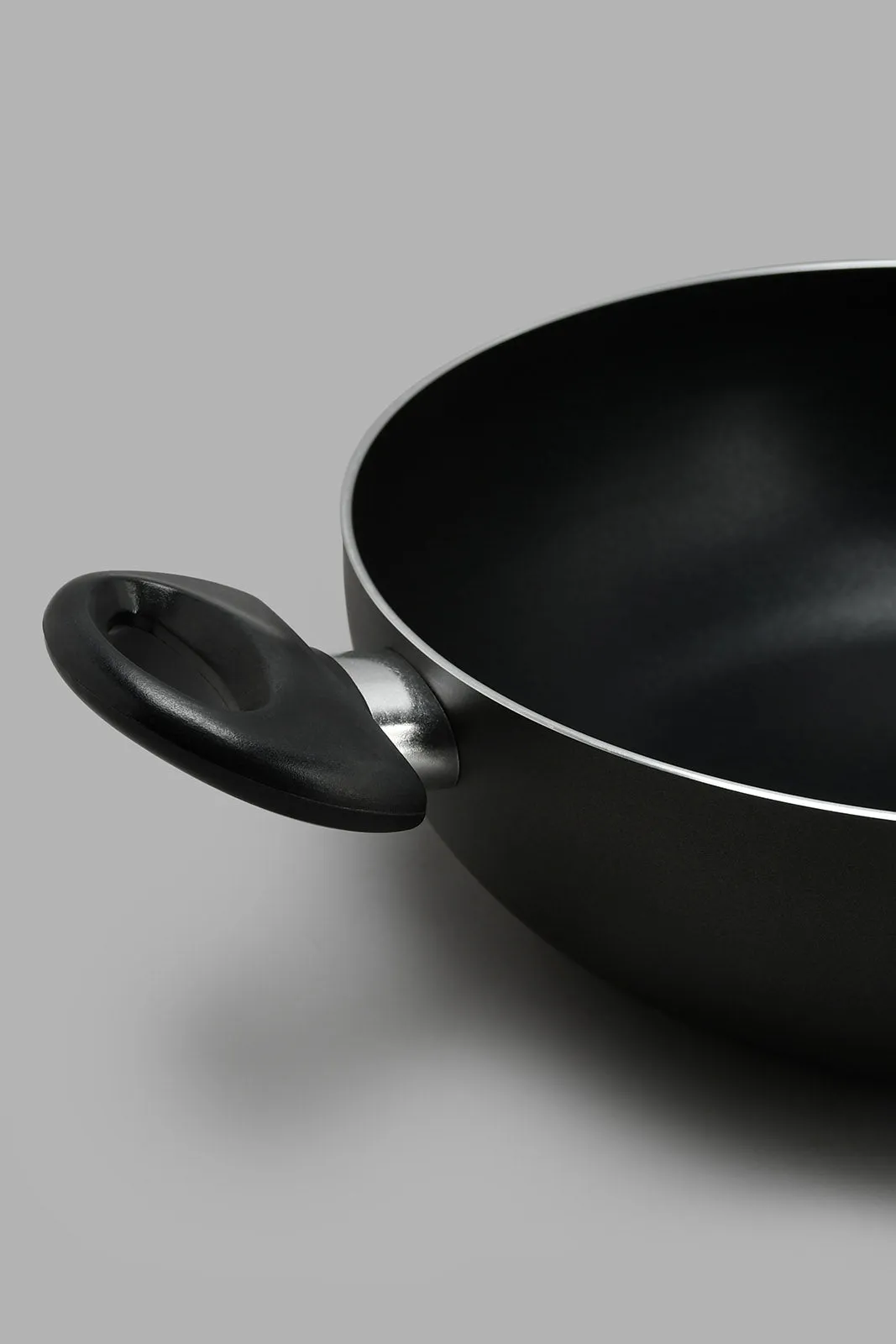 Black Aluminum Wok Pan (24cm)