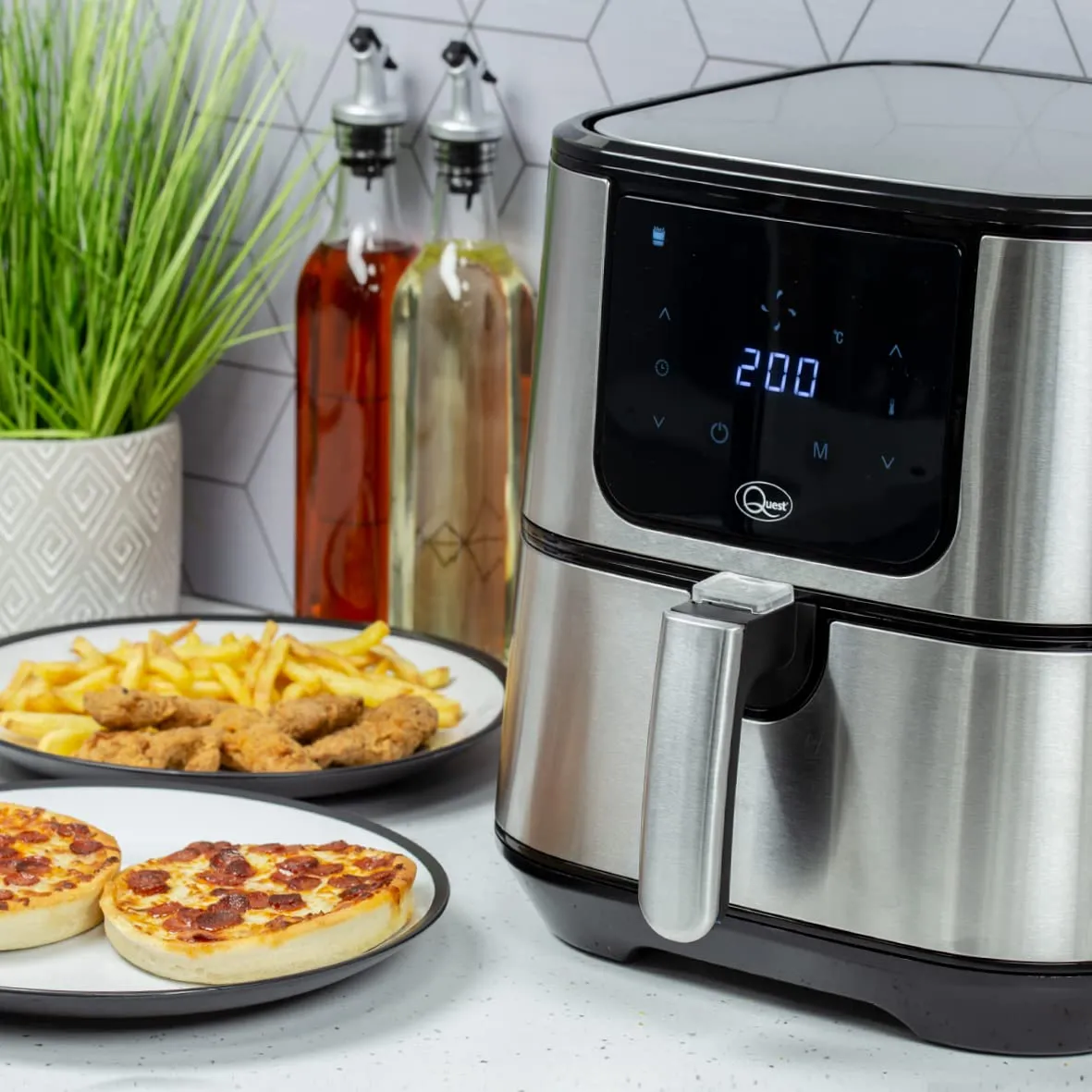 Quest 5.5L Digital Air Fryer/Removable Basket/Energy Efficient/Non-Stick/Adjustable Temperature & 60 Min Timer/Easy Digital Display/Oil Free Air Fryers